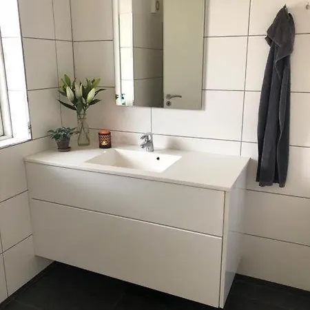 Panzió Hyggeligt Sted Taet Pa Skov Og Solrod